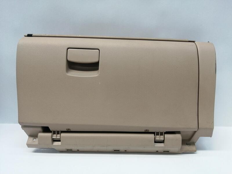 Boite a gants SUBARU OUTBACK (B15) EXECUTIVE Diesel - 1