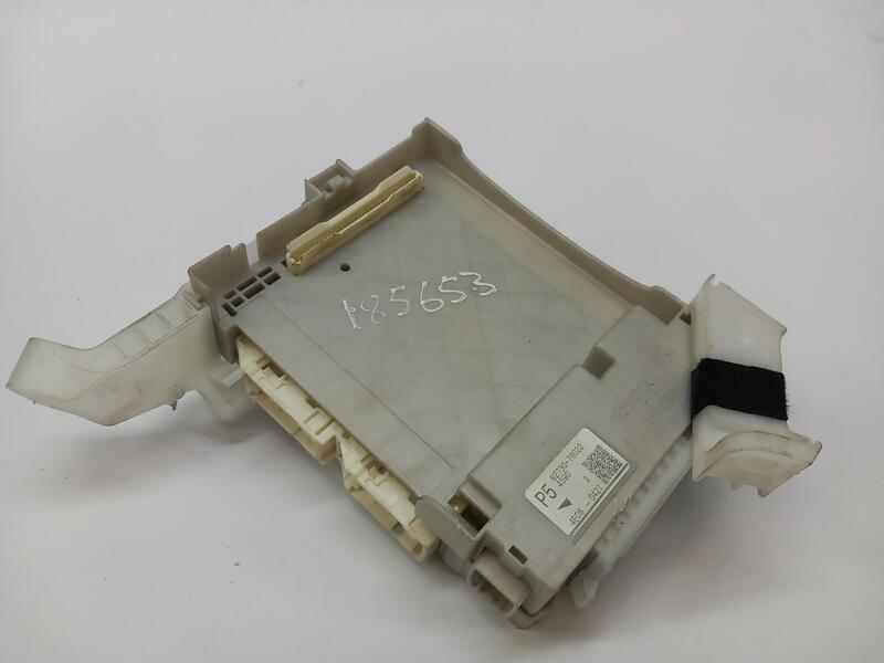 Module électronique LEXUS CT 200H  - 1
