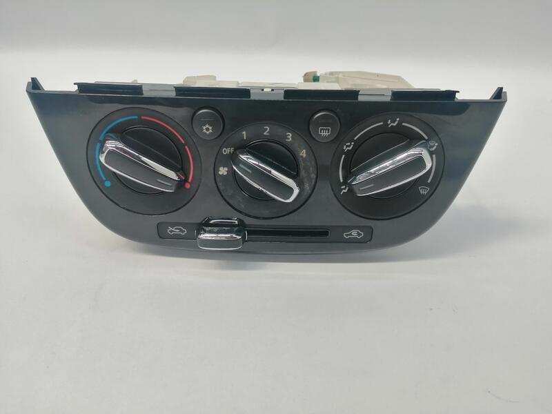 Commande chauffage GALLOPER MIRAGE / SPACE STAR FASTBACK 1.2 Essence - 1