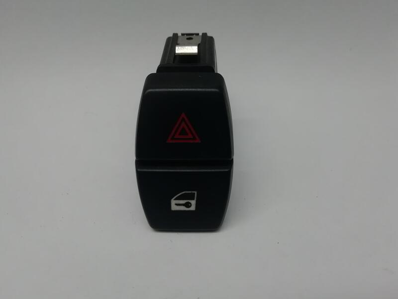 Bouton de warning BMW 5 20 D  - 1