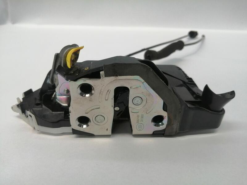 Serrure avant gauche SUBARU OUTBACK (B15) EXECUTIVE Diesel - 1