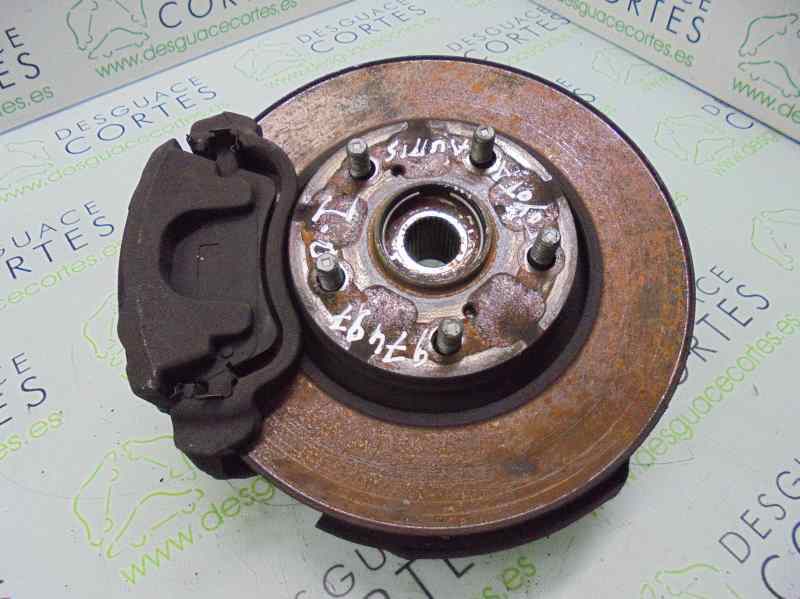 Fusee avant gauche TOYOTA AURIS 2.0 D-4D  - 1