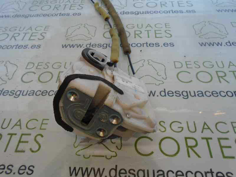 Serrure avant gauche MAZDA 2 1.3 Essence - 1