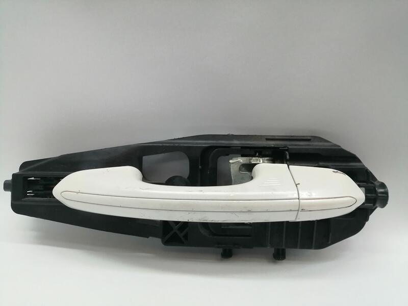 Poignee porte avant gauche FORD MONDEO V FASTBACK 2.0 TDCI  - 1