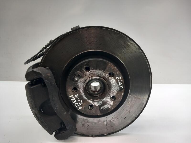 Fusee avant gauche FIAT 500L 1.3 D MULTIJET  - 1
