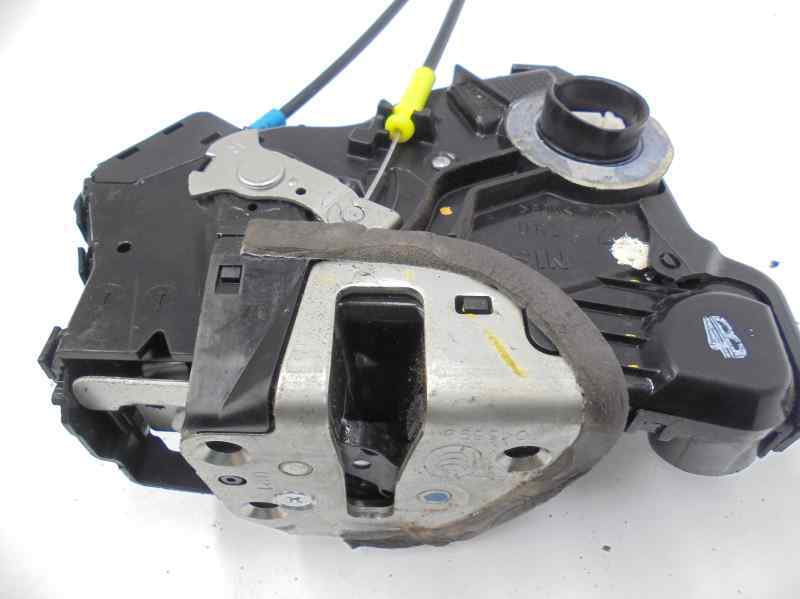 Serrure avant droit TOYOTA AVENSIS CROSS SPORT (T27) ACTIVE Diesel - 1