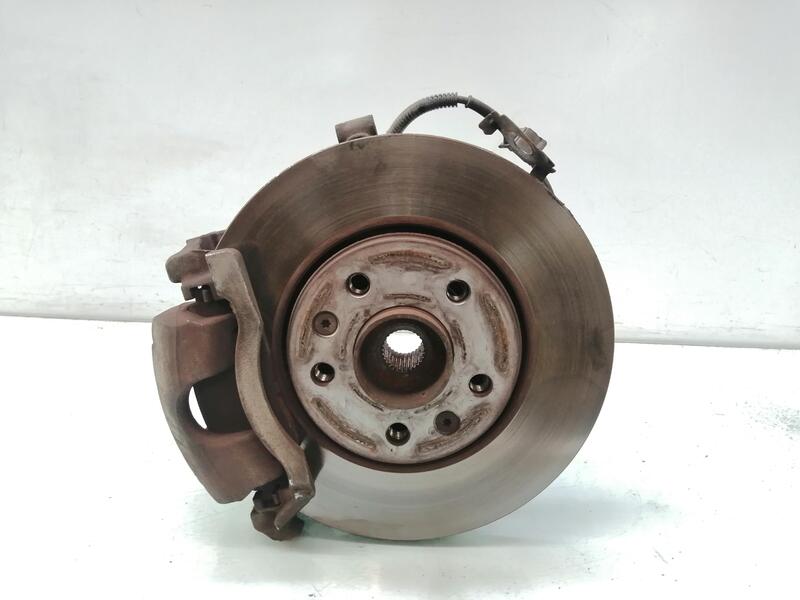 Fusee avant gauche OPEL VIVARO B FURGON 1.6 CDTI  - 1