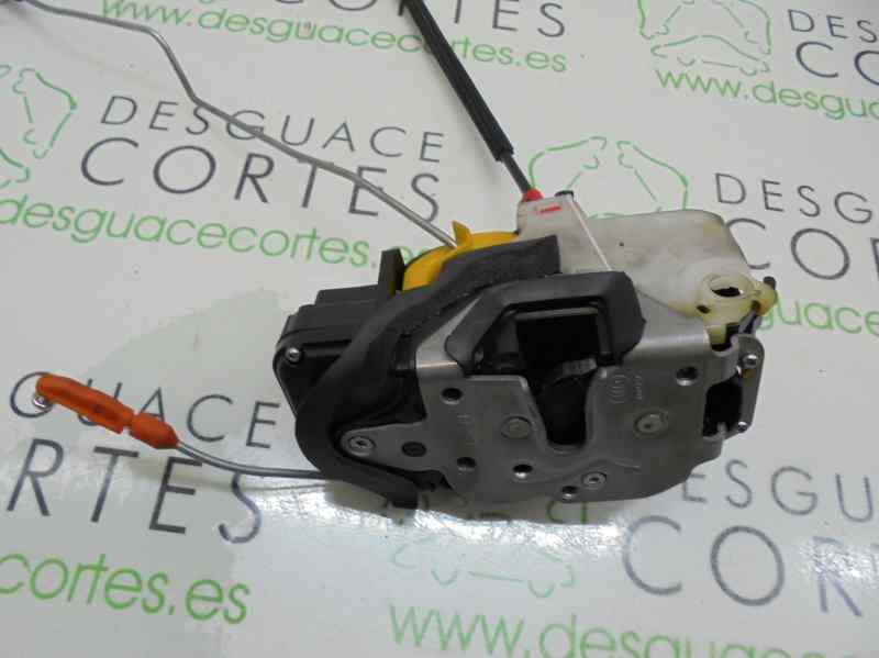 Serrure avant gauche OPEL ZAFIRA TOURER C 2.0 CDTI  - 1