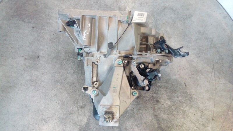 Boite de vitesses NISSAN MICRA IV 1.2 Essence - 1