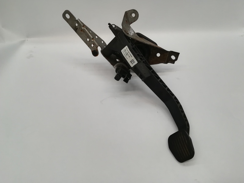 Pedale d'embrayage FORD FOCUS BERLINA (CAP) GHIA Diesel - 1