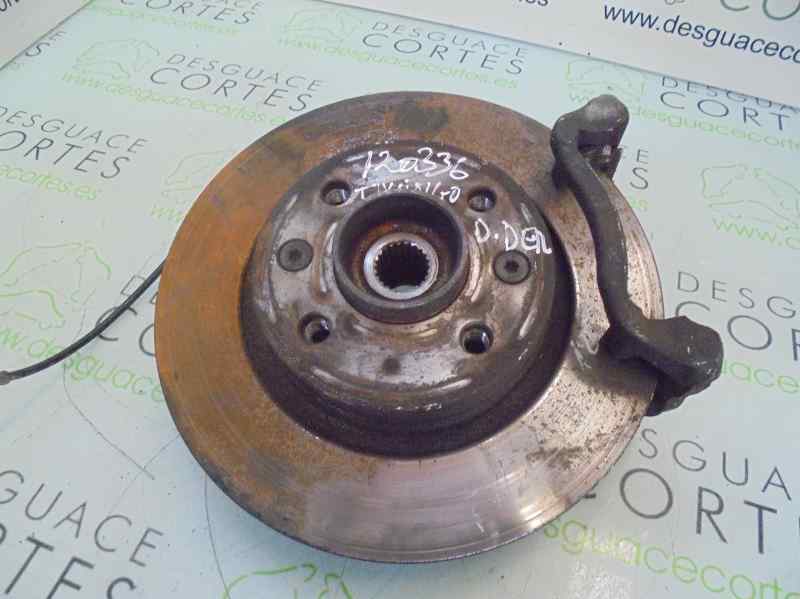 Fusee avant droit RENAULT TWINGO II 1.5 DCI  - 1