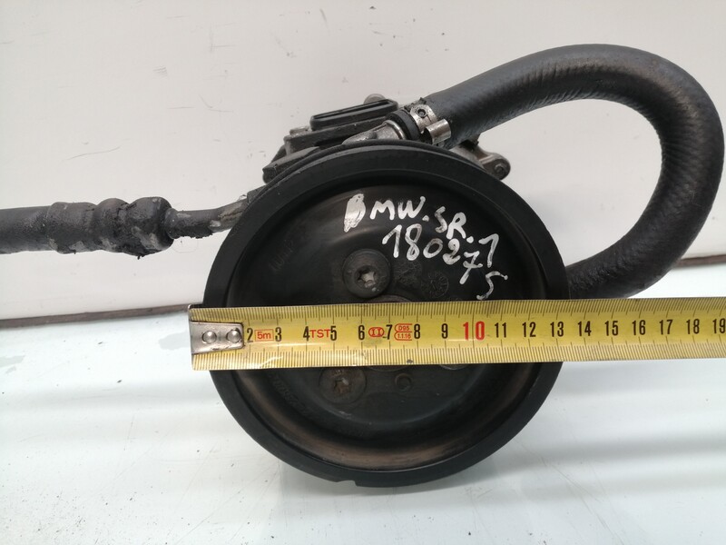 Pompe de direction BMW 1 6 I Essence - 1