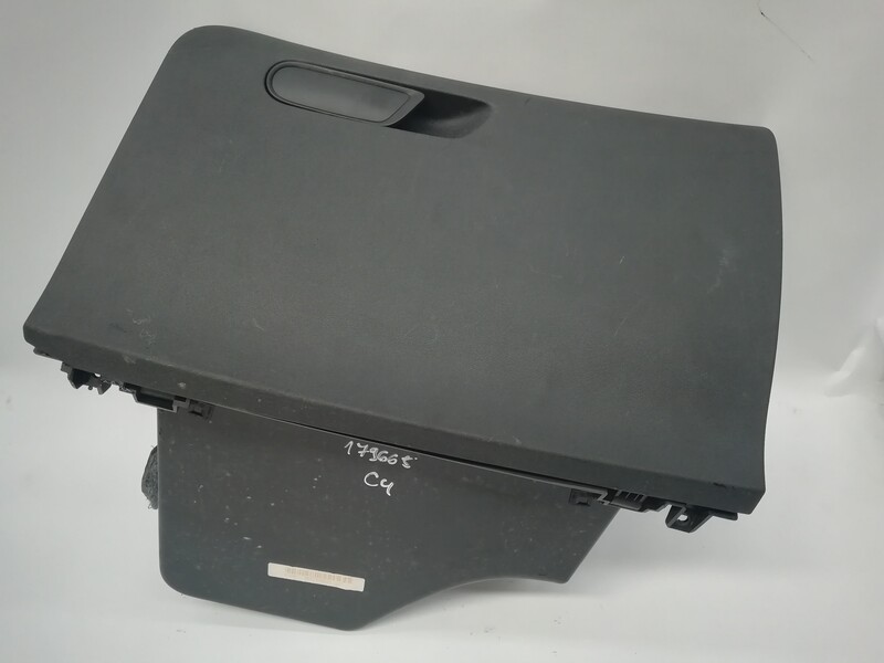 Boite a gants CITROEN C4 II 1.6 BLUEHDI 100  - 1
