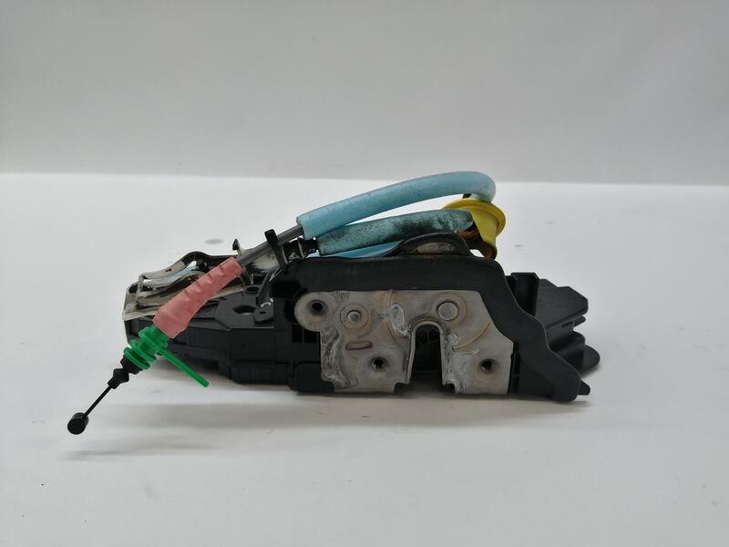 Serrure arriere gauche BMW SERIE 1 BERLINA (F40) 118I  - 1