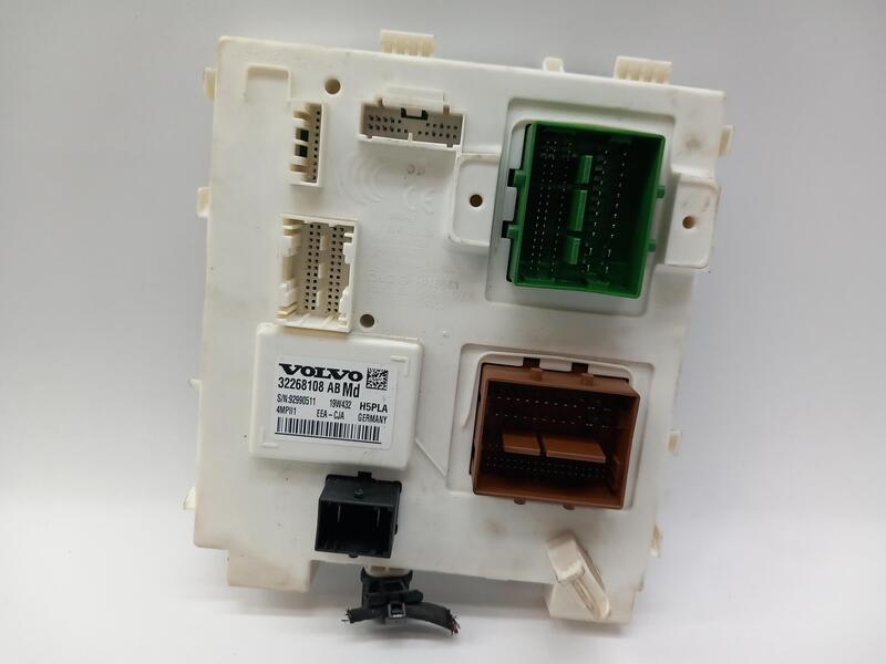 Module électronique VOLVO XC40 BASIS 2WD Diesel - 1