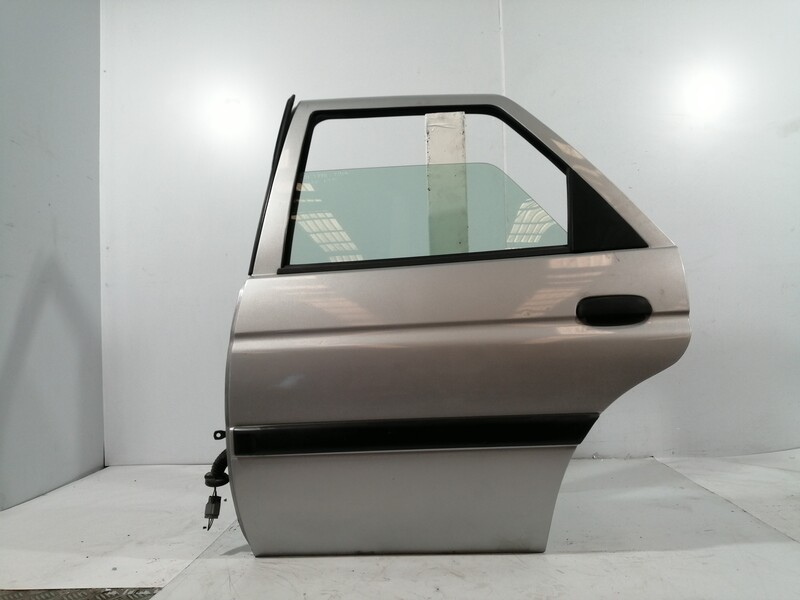 Puerta trasera izquierda FORD ESCORT NOMADE VII TURNIER 1.8 TD  - 1