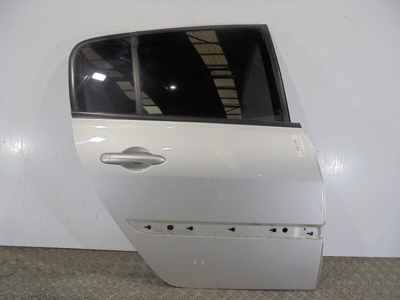 Puerta trasera derecha RENAULT MEGANE II BERLINA 3P CONFORT AUTHENTIQUE Diésel - 1