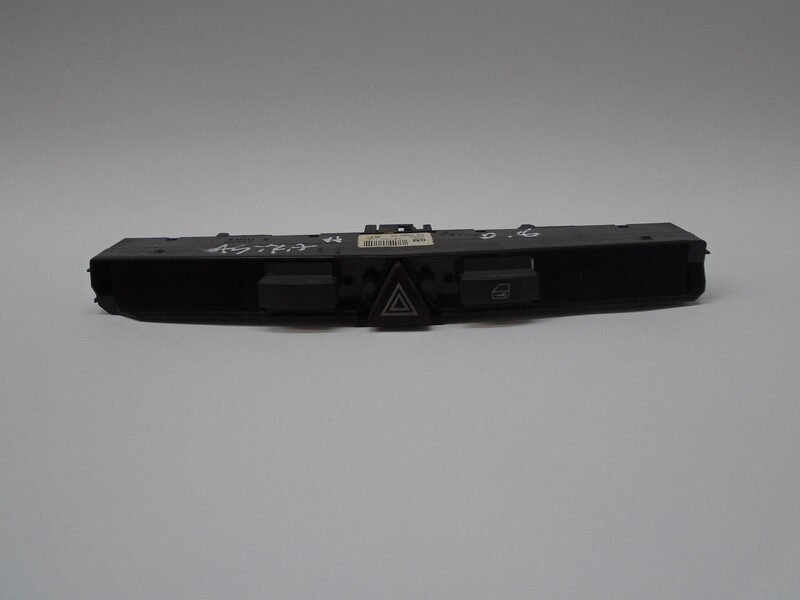 Bouton de warning OPEL ASTRA H BERLINA COSMO  - 1