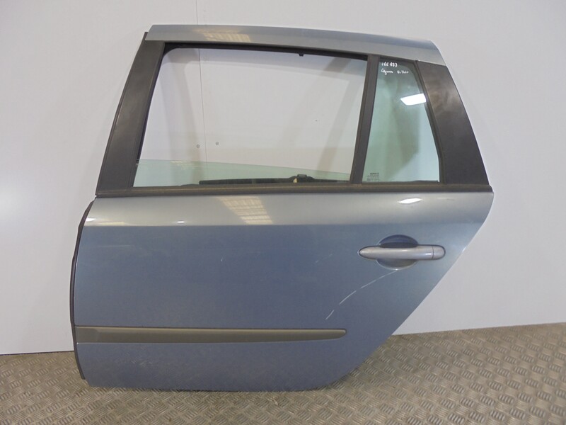 Puerta trasera izquierda RENAULT LAGUNA II GRANDTOUR (KG0) DYNAMIQUE Diésel - 1