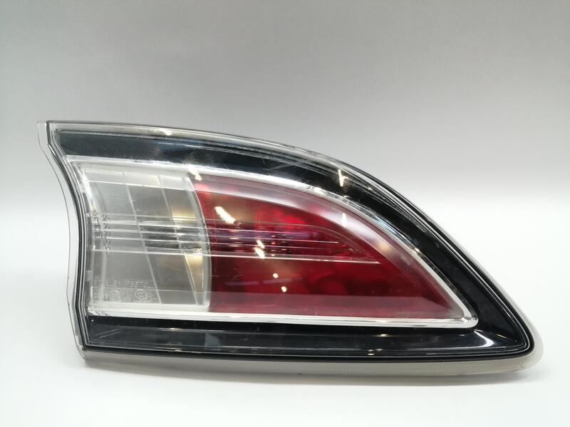 Feu arriere secondaire gauche (feux) MAZDA 3 1.6 MZR Essence - 1