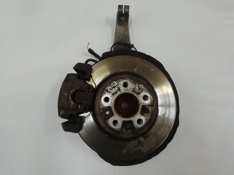 Fusee avant droit BMW 5 20 D  - 1