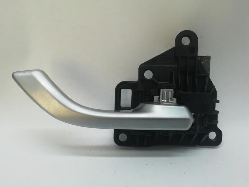 Poignee interieur avant droit HYUNDAI I30 (PD) ESSENCE  - 1