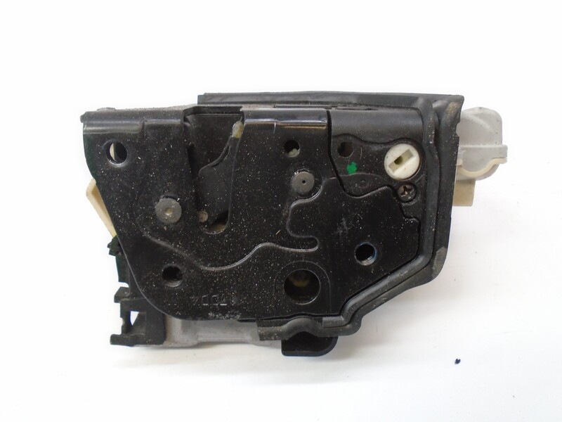 Serrure arriere droit AUDI A3 SPORTBACK (8VA) AMBIENTE QUATTRO Diesel - 1