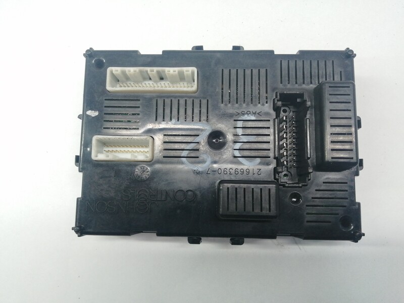 Module électronique RENAULT CLIO III AUTHENTIQUE Diesel - 1