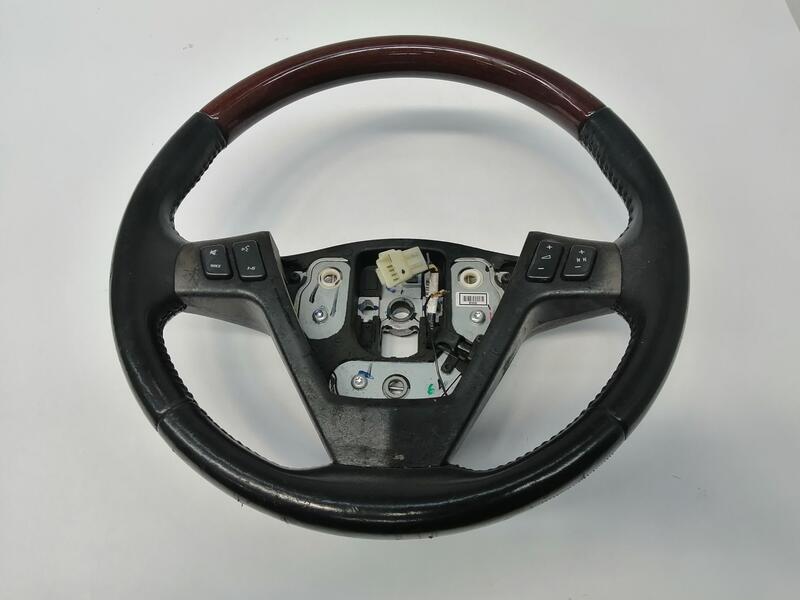 Volant CADILLAC SRX 4.6 AWD Essence - 1