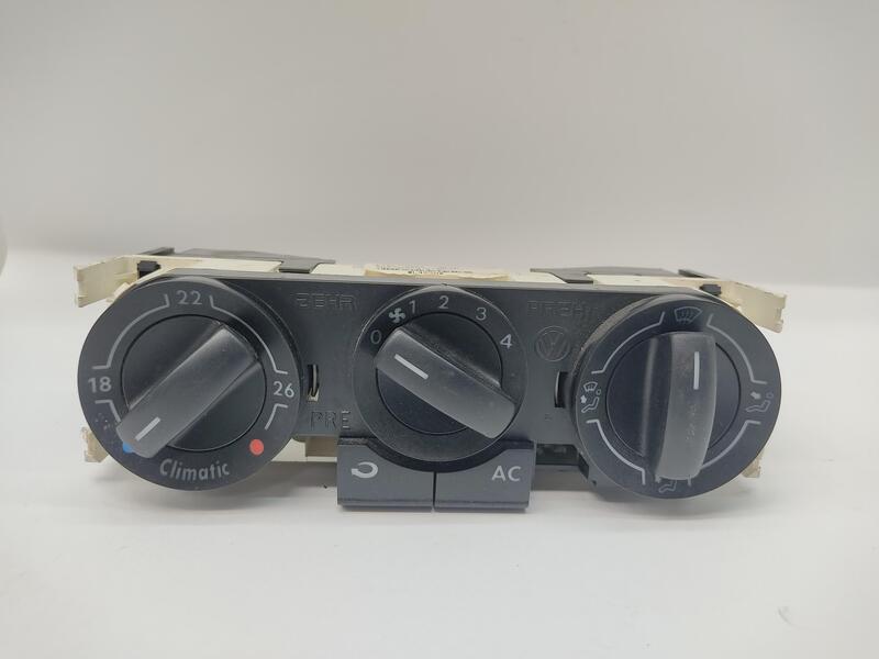 Commande chauffage VOLKSWAGEN POLO 1.4 16V Essence - 1