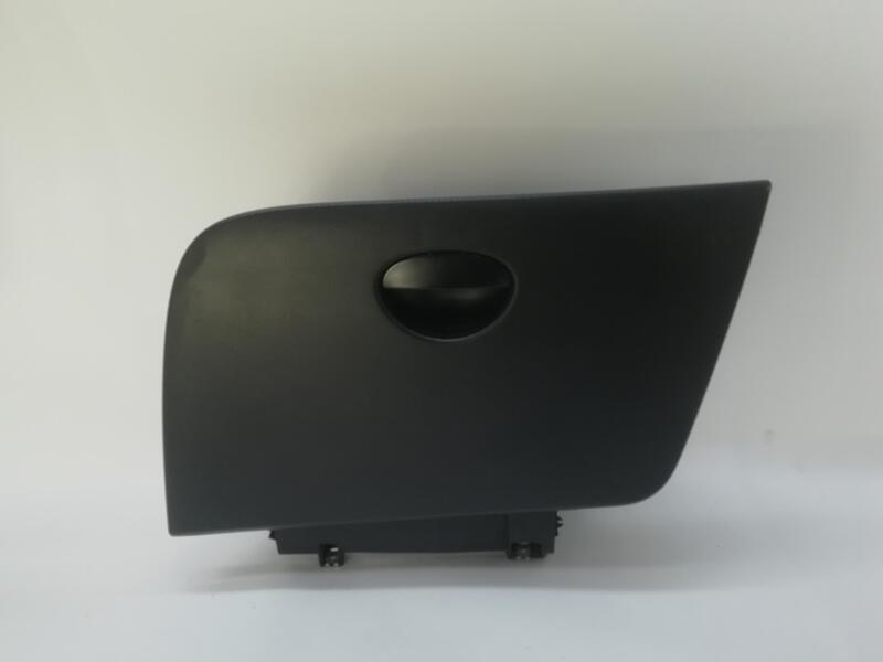 Boite a gants SEAT LEON (1P1) REFERENCE Diesel - 1