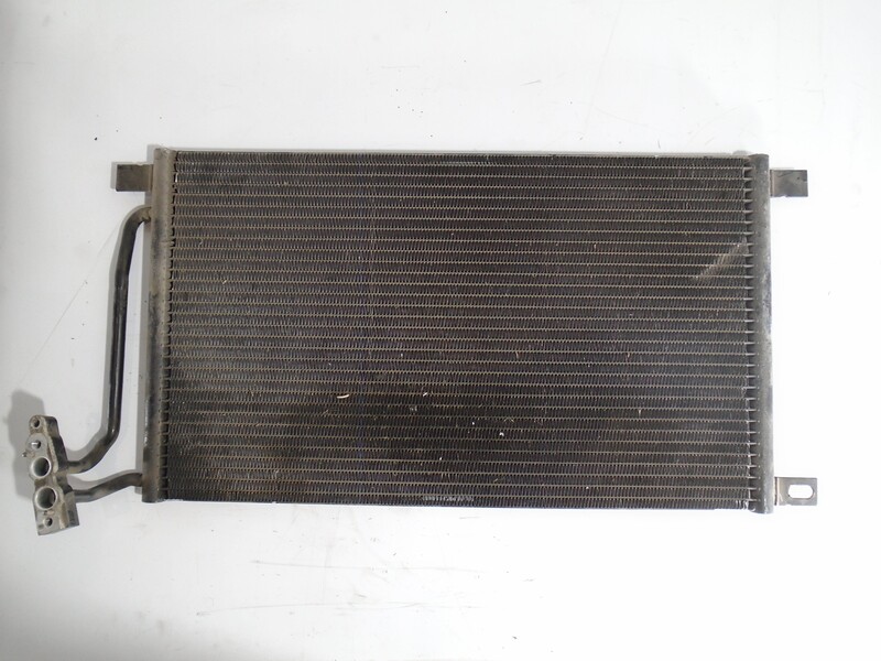 Condenseur de clim BMW X3 2.0 D  - 1