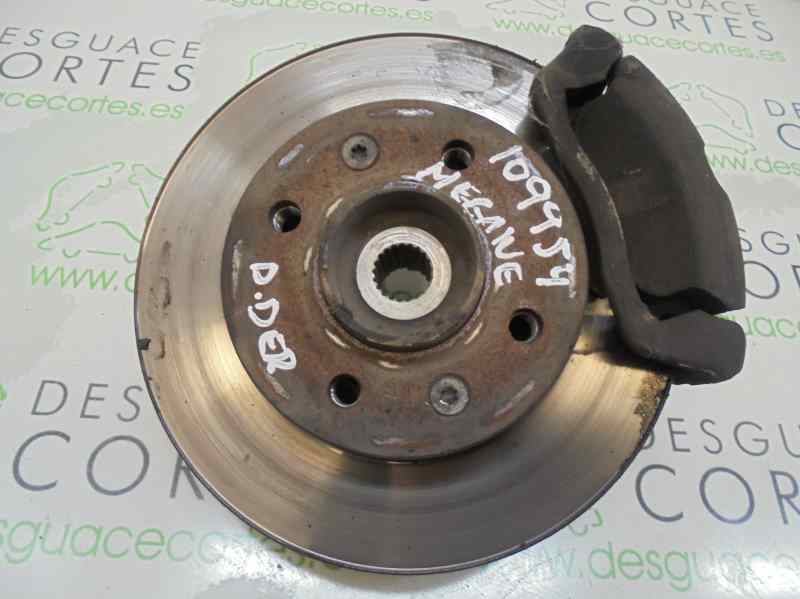 Fusee avant droit RENAULT MEGANE I CLASSIC (LA0) 1.9 D EUROPA Diesel - 1