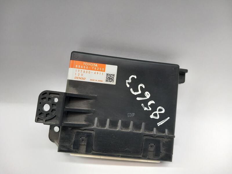 Module électronique LEXUS CT 200H  - 1