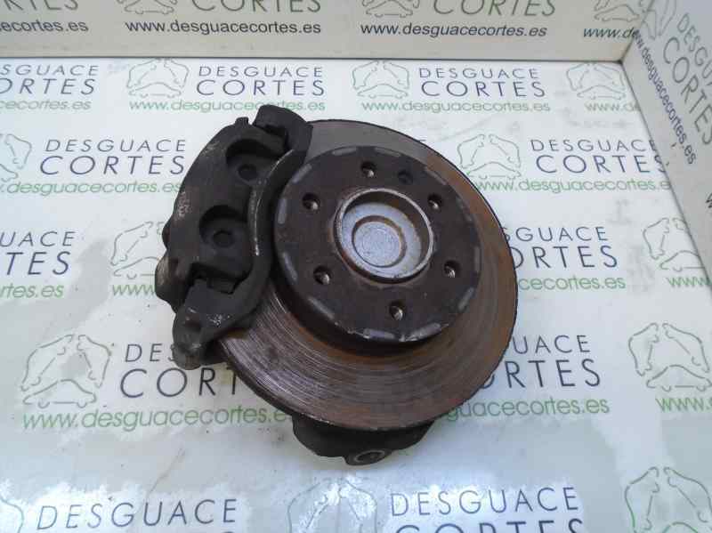 Fusee avant droit VOLKSWAGEN CRAFTER COMBI (2E) COMBI 30 Diesel - 1