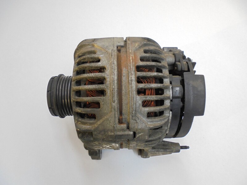 Alternateur VOLKSWAGEN PASSAT BERLINA (3B2) COMFORTLINE Diesel - 1