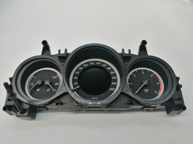 Compteur MERCEDES CLASE C C 200 CDI  - 1