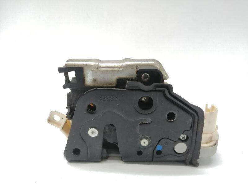 Serrure avant gauche AUDI A3 1.6 TDI  - 1