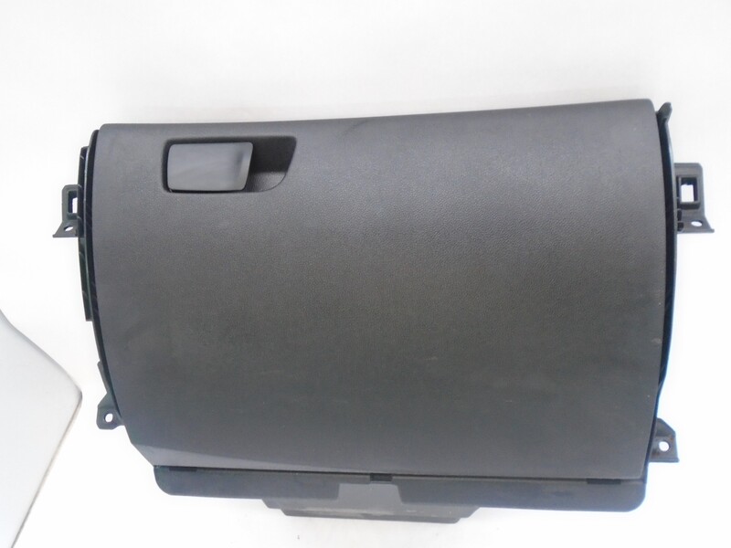 Boite a gants RENAULT MEGANE IV BERLINA 5P BOSE-EDITION Diesel - 1