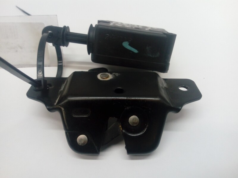 Serrure de coffre PEUGEOT 406 COUPE 2.2 Essence - 1