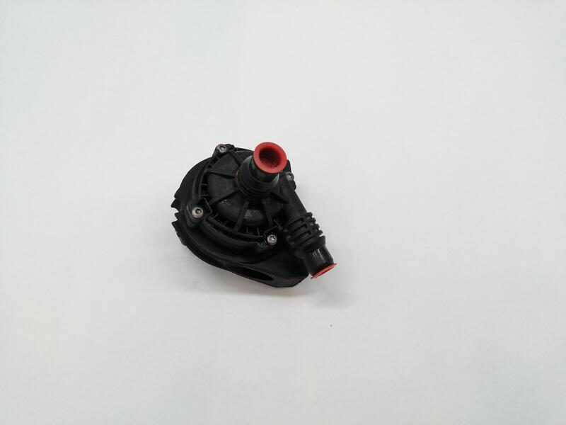 Pompe à eau BMW SERIE 1 BERLINA (F40) 118I  - 1