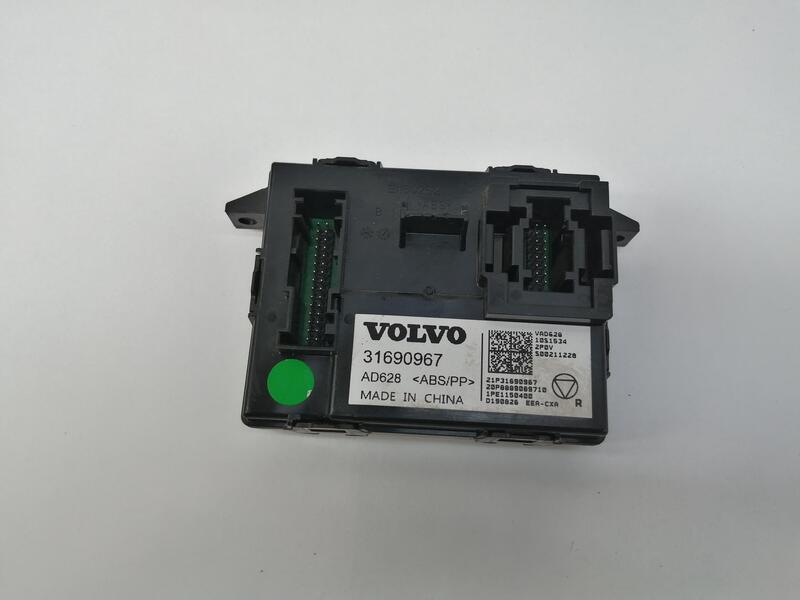 Module électronique VOLVO XC40 BASIS 2WD Diesel - 1