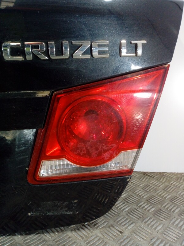 Feu arriere secondaire droit (feux) CHEVROLET CRUZE LT Diesel - 1