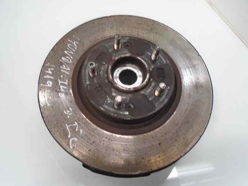 Fusee avant gauche HYUNDAI I40 1.7 CRDI  - 1