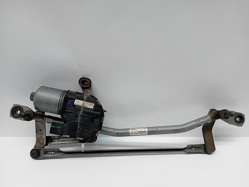 Moteur essuie glace avant VOLVO V40 FASTBACK D2  - 1
