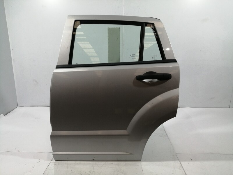 Puerta trasera izquierda DODGE CALIBER 2.0 CRD  - 1