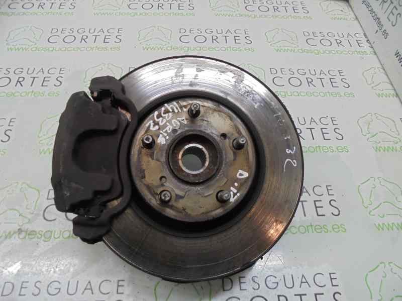 Fusee avant gauche TOYOTA AURIS 2.0 D-4D  - 1