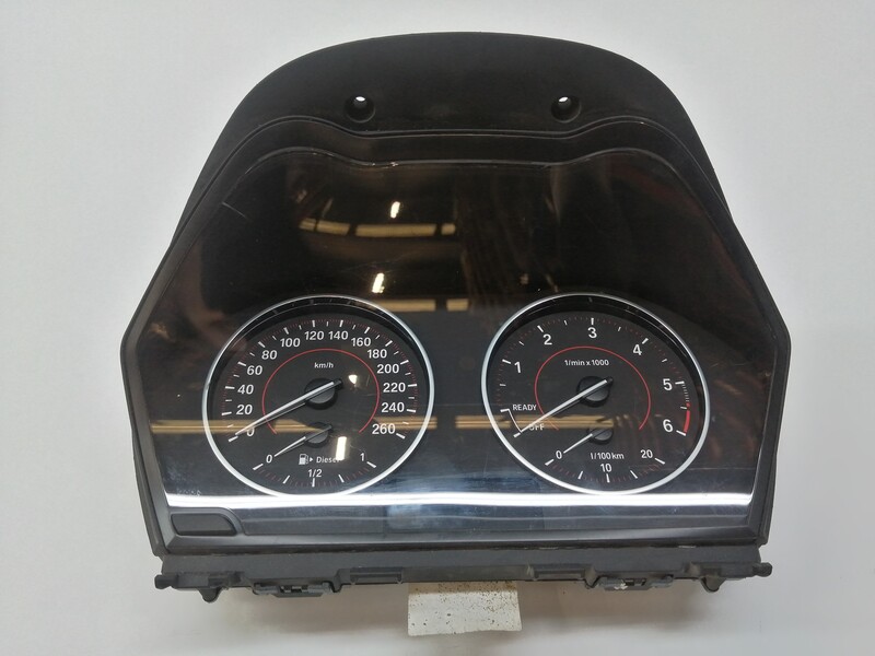 Compteur BMW 1 8 D  - 1