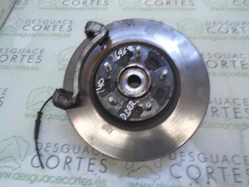 Fusee avant droit HYUNDAI I40 1.7 CRDI  - 1