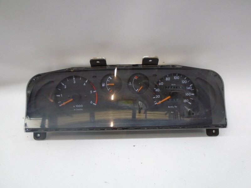 Compteur NISSAN TERRANO II 2.7 TDI 4WD  - 1